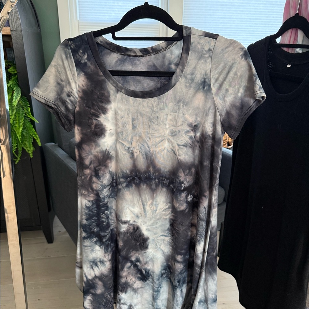 Tie-Dye Women's Top - Black and Gray